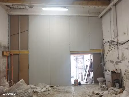 local 50m2 a louer marseille 13004