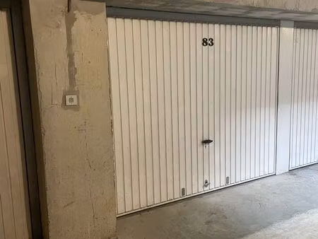garage à louer