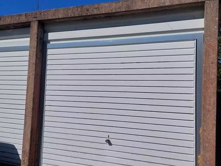 loue garage seloncourt