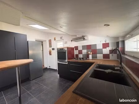 maison 6 pièces 144 m²