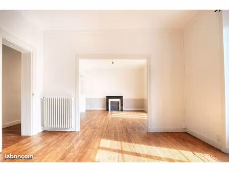 appartement 4 pièces 144 m²