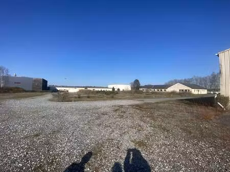 vente bureaux et commerces à la selle-en-luitré (35133) : à vendre / la selle-en-luitré