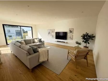 vente maison à montreuil-le-gast (35520) : à vendre / 135m² montreuil-le-gast