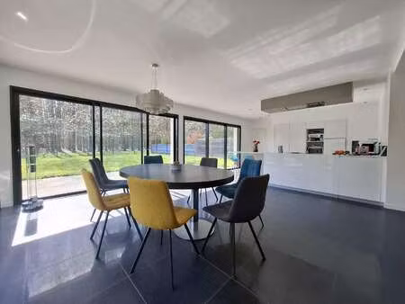 vente maison à vern-sur-seiche (35770) : à vendre / 216m² vern-sur-seiche