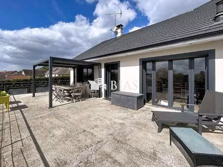 vente maison à oissel (76350) : à vendre / 210m² oissel