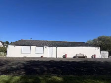 vente bureaux et commerces à saint-michel-des-andaines (61600) : à vendre / 272m² saint-mi