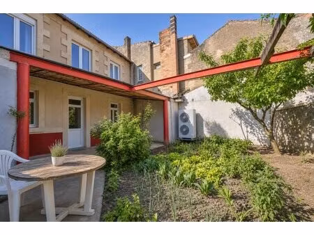 maison 7 pièces 148 m² à reignac avec jardin