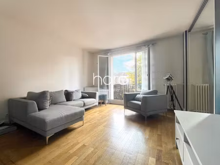 appartement trois pièces – quartier bécon-flachat