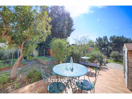 ceyreste - rez-de-jardin - t3 - 76 m2 - jardin 540 m2 - vue