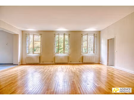 versailles glatigny appartement d'exception duplex 6 pièces 155.44 m² carrez situé au 1er 