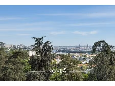 t4 de 91 m2 en dernier étage vue panoramique