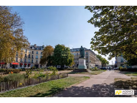 versailles notre dame place hoche - appartement 6 pièces 152.94m² au sol (150.69m² carrez)