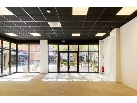 location bureaux 80 m²