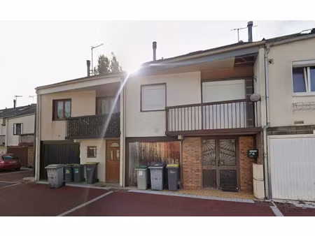 location maison  106.13 m² t-6 à louvres  1 250 €