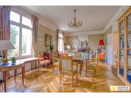 versailles porchefontaine maison de 254 m² habitables avec sous-sol total sur un terrain d