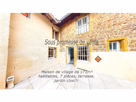 maison de village de 171m2 habitables env. sur une superfici