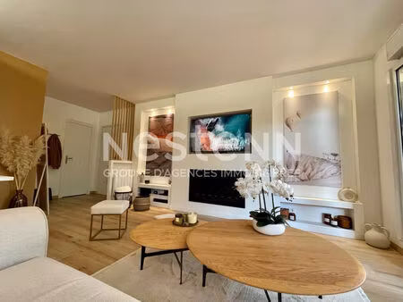 a louer : saint cyr l'ecole  appartement 2 pièces meublé de 43 m² en rez de jardin avec pa