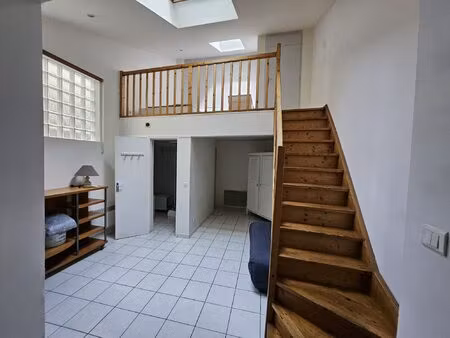 charmant appartement meublé au coeur de fleurance