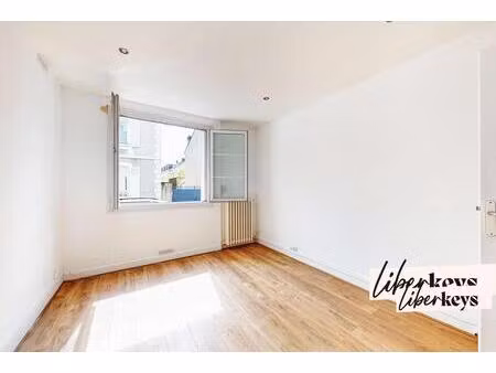 appartement t3 de 64 m2 proche centre ville du mans ( rue de la mariette )