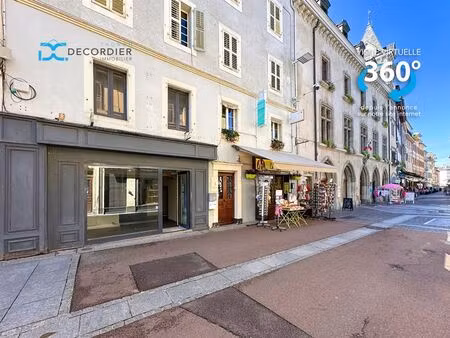 evian rue petionne - local a vendre