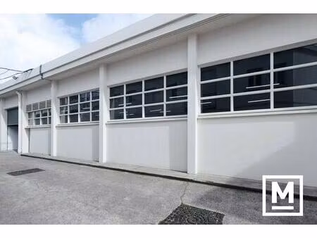 location local d'activités 70 m² à 160 m²