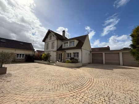 ensemble immobilier d'exception   volumes  potentiel et rareté à pont sainte maxence!