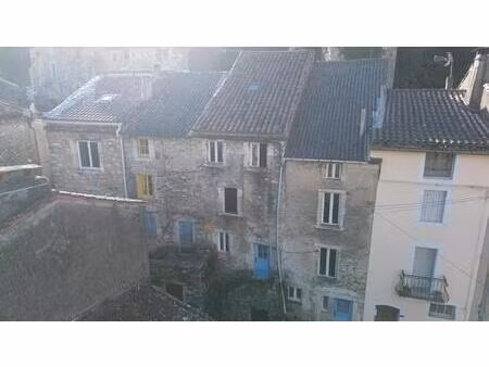 riols  batîsse ancienne entièrement à réhabiliter