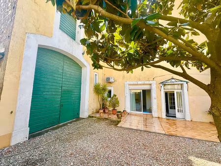 maison de caractère avec remise à coursan