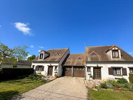 villemarechal (77) très rare ! 2 maisons de 115 m2 chaque sur une seule parcelle terrain d
