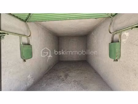 parking de 15 m² à choisy-le-roi