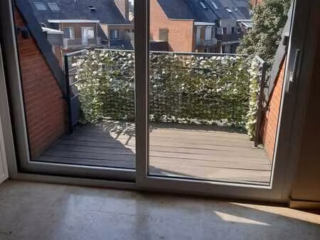 proche de la gare lumineux duplex