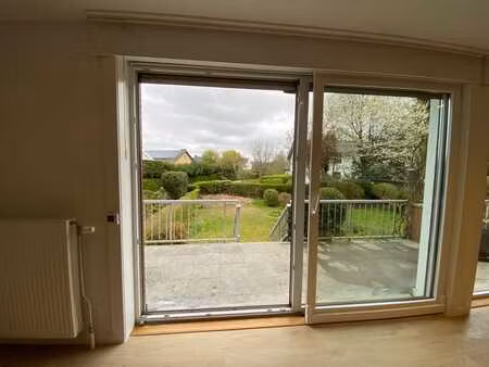 appartement rez de chaussée 1 ch à louer à waterloo  jardin