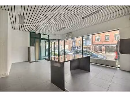 investissement- rez commecrial centre braine