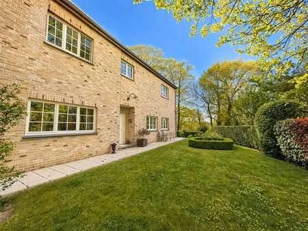 spacieuse villa cossue avec espace pro/studio