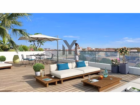 t5 - aix en provence dernier étage d'exception avec roofto