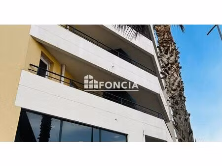 la ciotat a 200m du port vieux studio terrasse garage vendu loué