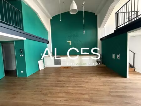 location bureaux 614 m²