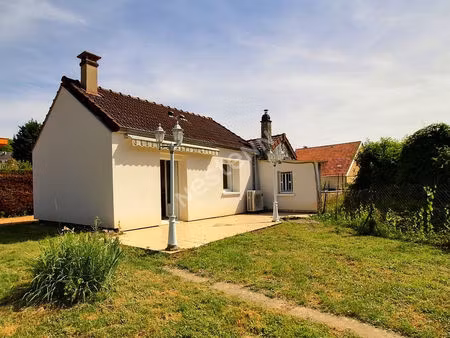 maison de plain-pied rénovée 2 chambres à gallardon avec jardin et atelier