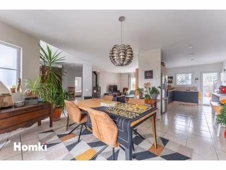 maison/villa t5 de 140 m2 à villenave-d'ornon 33140