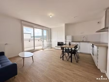 t2 meublé avec terrasse et parking - jouy-le-moutier