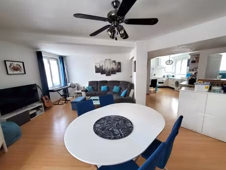 appt de type f4 90m² 3 chambres  box de rangement les docks