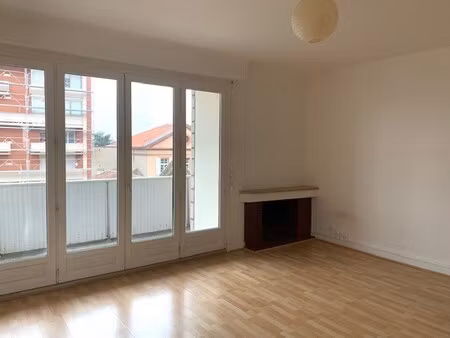 t3 traversant quartier patte d'oie