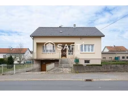 maison individuelle avec 3 chambres (5 possibles) sur terrain de plus de 950m2