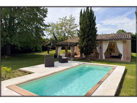 grande longère avec piscine et dépendances