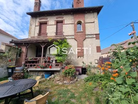 maison pleine de cachet au coeur de méry-sur-oise