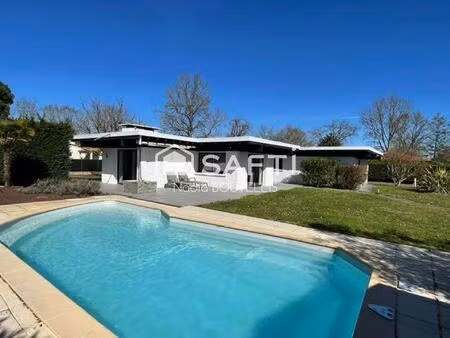 maison d'architecte plain-pied 152 m² - parcelle 1551 m² - piscine chauffée - sans vis-à-v