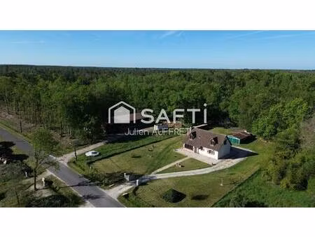 très belle propriété avec hangar sur 2 hectares