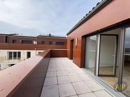 location appartement 3 pièces à montaigu (85600) : à louer 3 pièces / 71m² montaigu