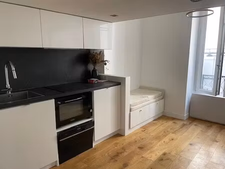 studio meublé - 75018 paris