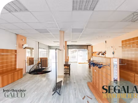 local commercial 120 m2 emplacement central carmaux fort